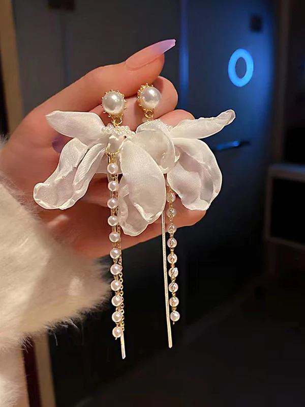 Females Planet - 1pc Faux Pearl & Bow Decor Drop Earrings Copper Jewelry